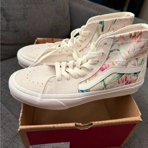 Vans Sk8-Hi Tapered Floral Bouquet Multi High-Top Sneakers Women 8.5 Men 7 Suede
